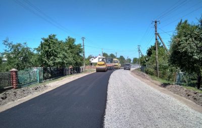На Львівщині триває ремонт доріг
