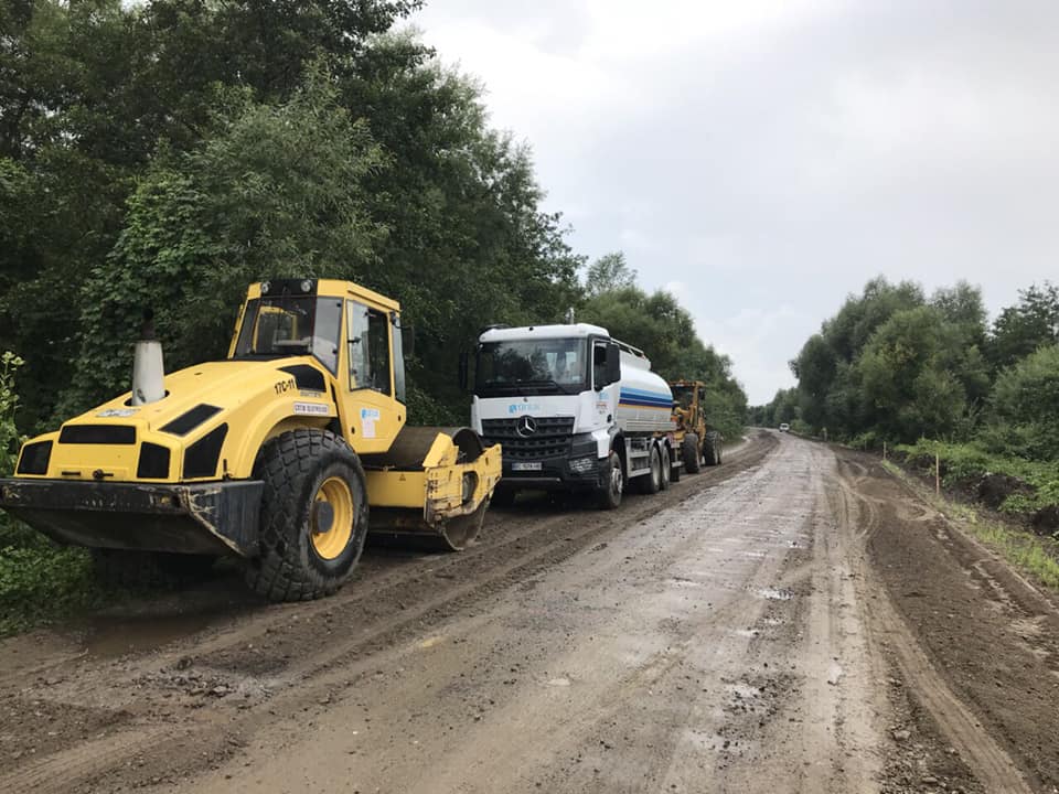 На Львівщині розпочали ремонт автомобільної дороги "Шегині-Боляновичі"