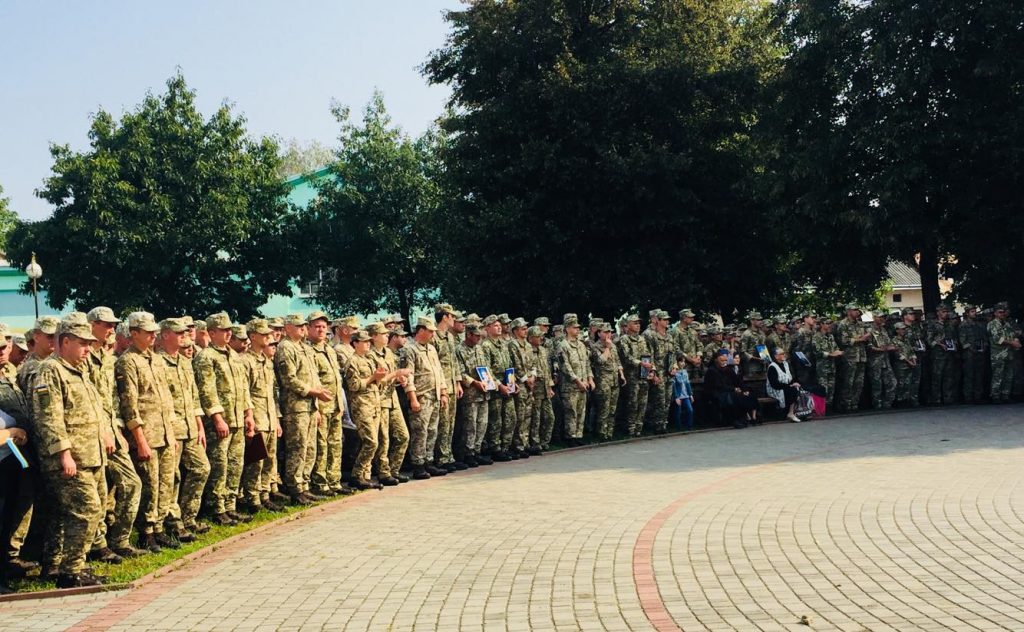 На Львівщині зустріли бійців 24-ї механізованої бригади, які повернулись зі Сходу. Фото Юра Кенцало, 4 студія