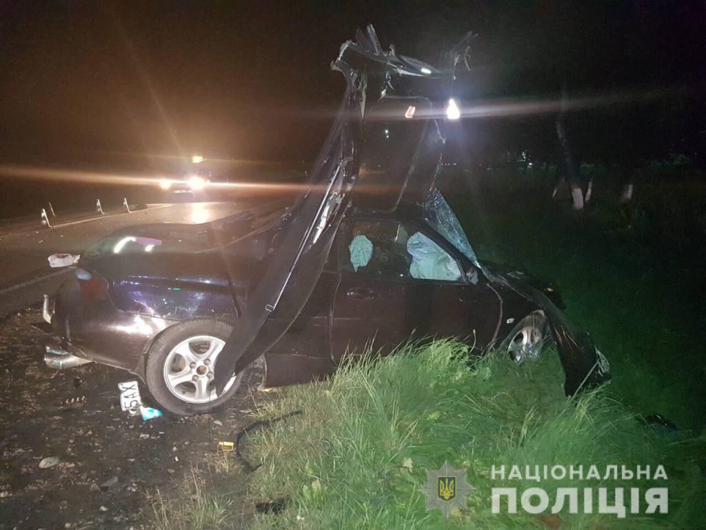 Поблизу Львова внаслідок зіткнення з вантажівкою загинув водій легковика