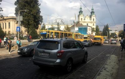 У Львові перекрито рух вулицею Бандери