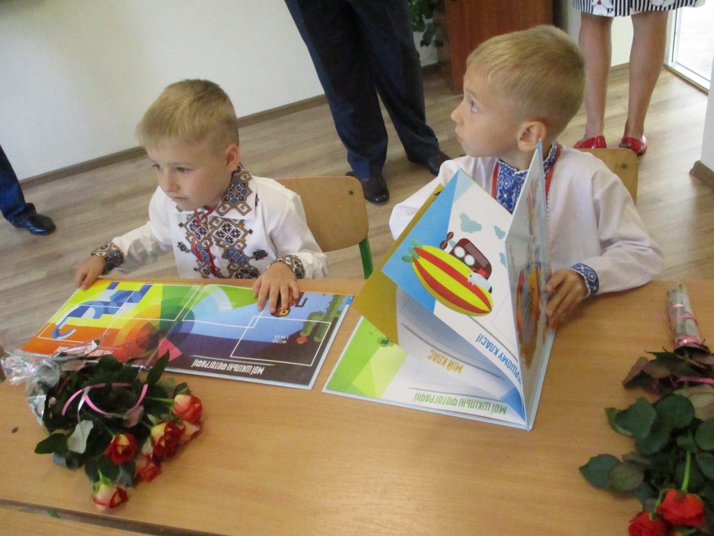 Нова школа на Пустомитівщині відкрила двері для більше п’яти сотень учнів