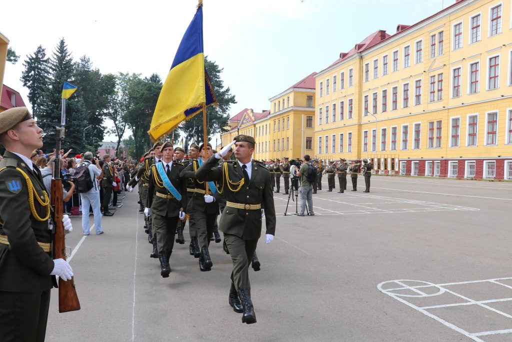 Майже півтисячі курсантів-першокурсників склали Військову Присягу на вірність українському народові