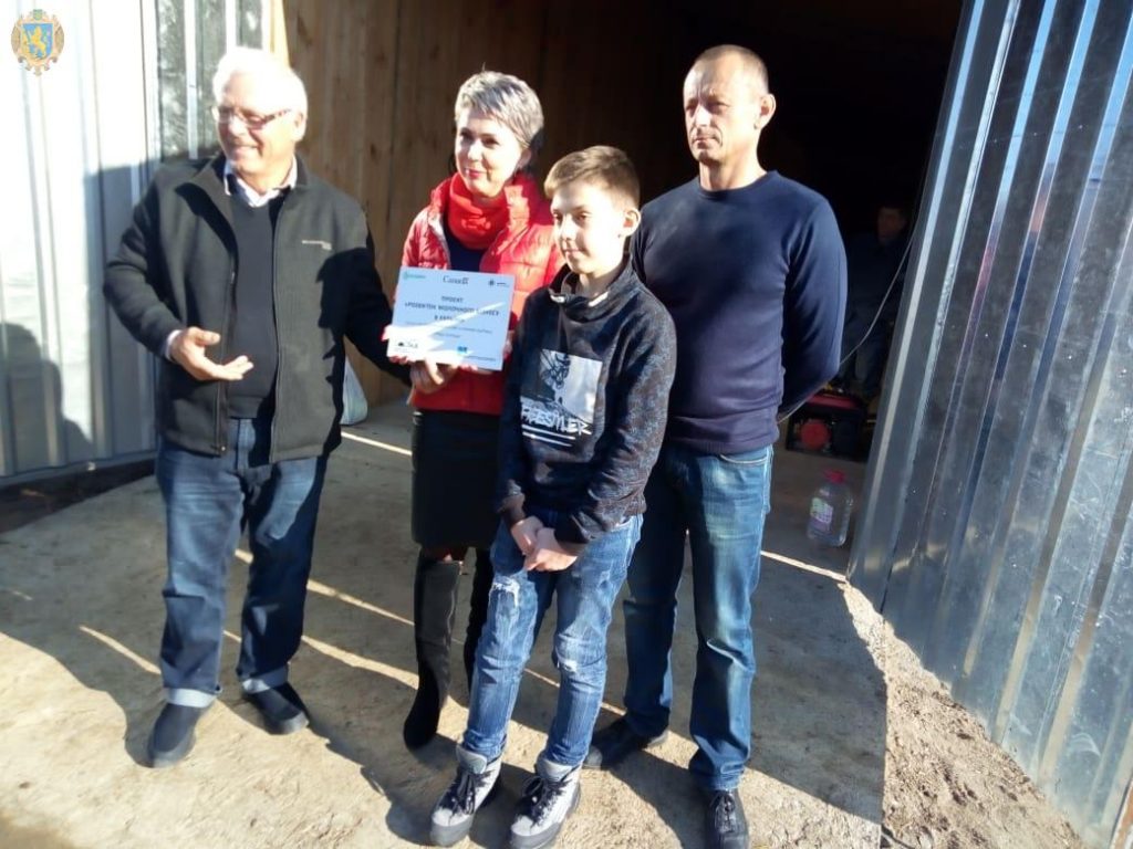 На Самбірщині відкрили сімейну молочну ферму