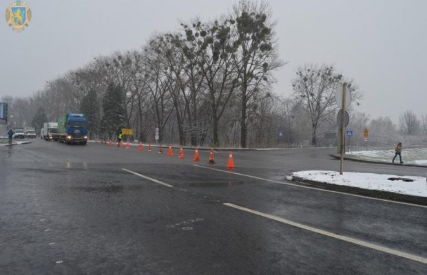 На дорозі "Київ-Чоп" поблизу Винник відкрили транспортну розв’язку