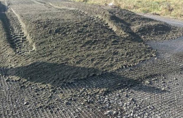 На Львівщині триває ремонт автомобільної дороги "Дрогобич-Комарно"