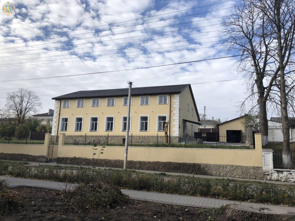 На Золочівщині відкрили оновлений районний суд