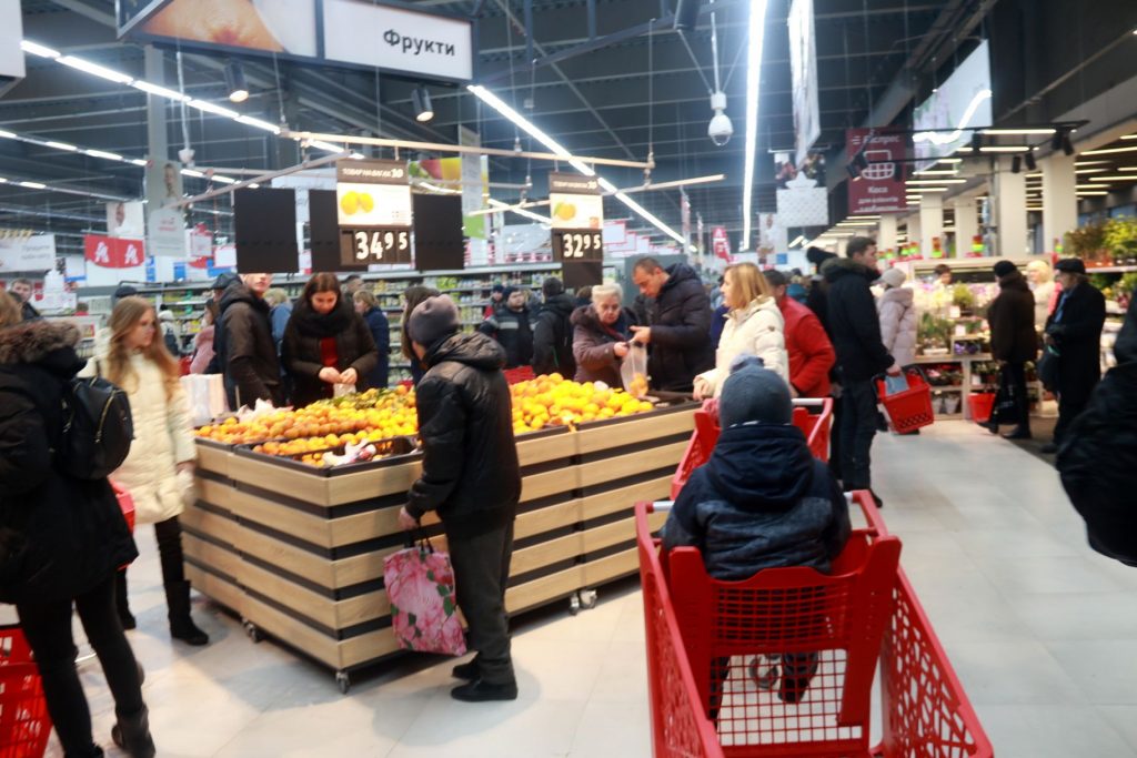 У Львові відкрили ще один супермаркет. Фото Назарій Юській, 4studio