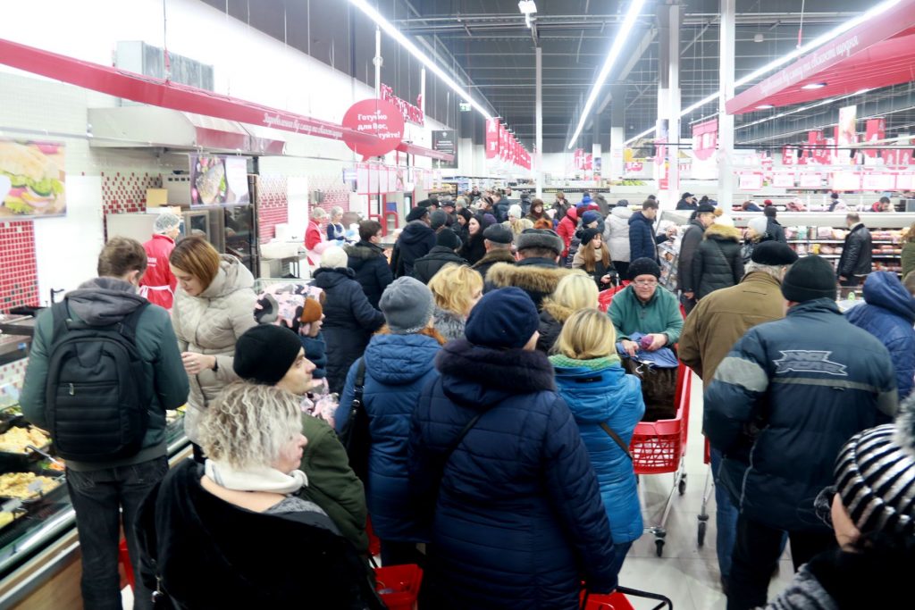 У Львові відкрили ще один супермаркет. Фото Назарій Юській, 4studio