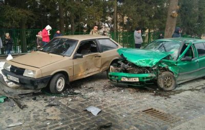 На Львівщині розшукують свідків жахливої аварії за участі іноземців біля Личаківського цвинтаря