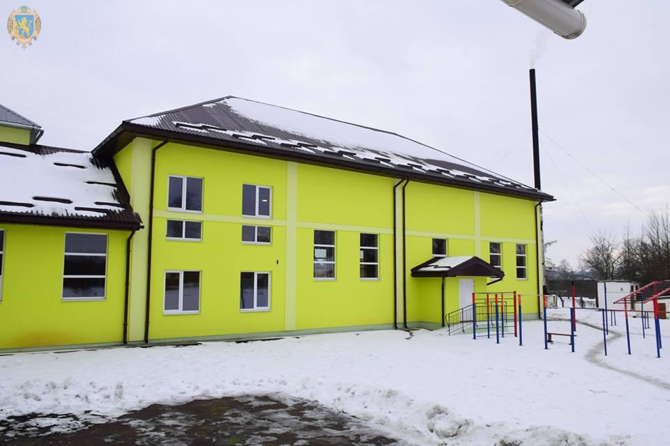 На Яворівщині відкрили новозбудований спортивний зал
