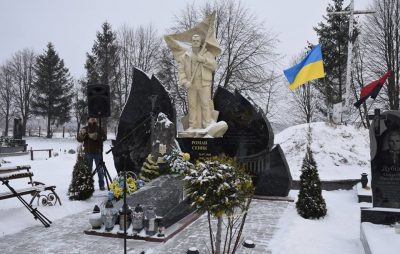На Яворівщині вшанували пам’ять Героя України Романа Сеника
