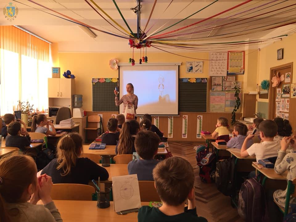 Школярам Львова розповідали про правильне сортування відходів