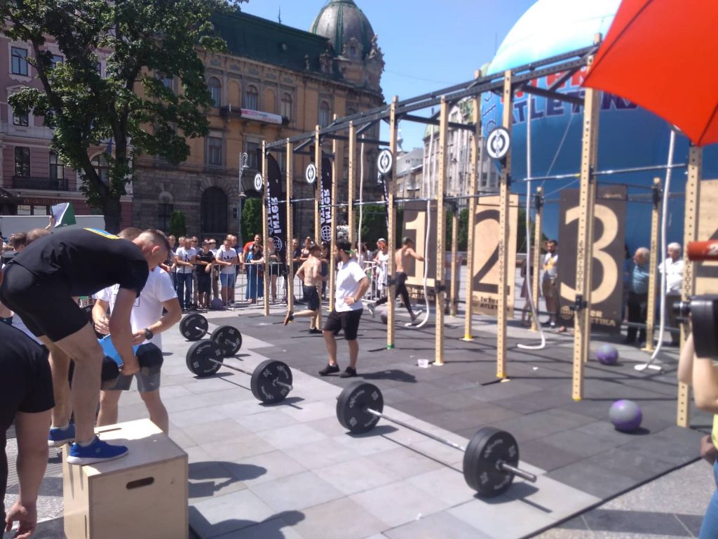 У центрі Львова стартували Ігри Героїв. Фото Четверта студія