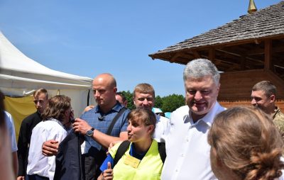 Порошенко відвідав Всеукраїнську прощу на Яворівщині