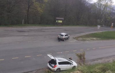 На Самбірщині зіткнулися два автомобілі, які рухалися в одному напрямку