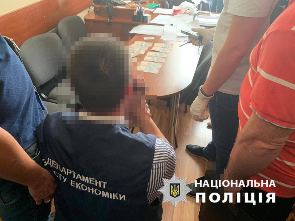 У Львові на хабарі впіймали завідувача кафедри вищого навчального закладу