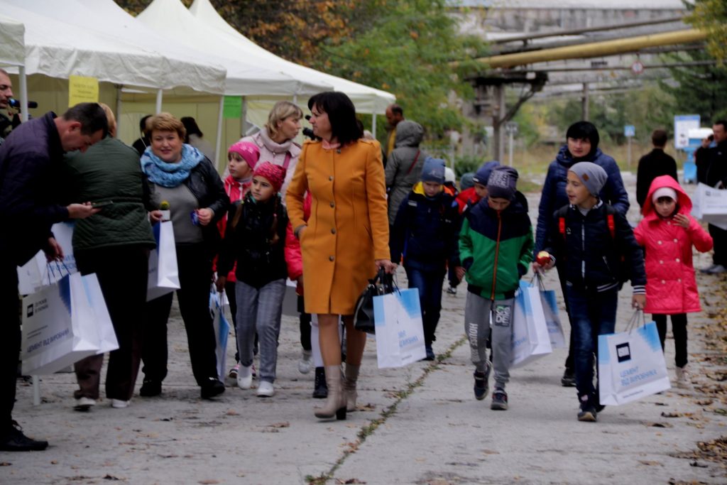 «Миколаївцемент» встановив на Львівщині еко-рекорд зі збору відпрацьованих батарейок . Фото 4studio