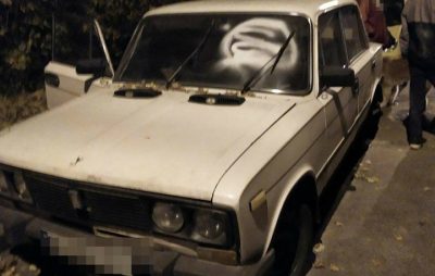Як у Львові троє підлітків пошкодили автомобілі. Фото Патрульна поліція Львівської області