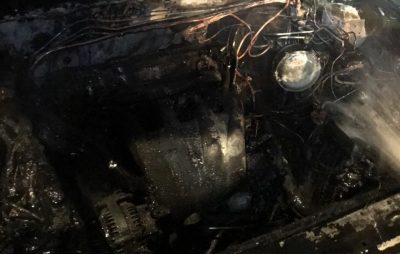 У Жидачеві ледь не згорів автомобіль. Фото: ДСНС.
