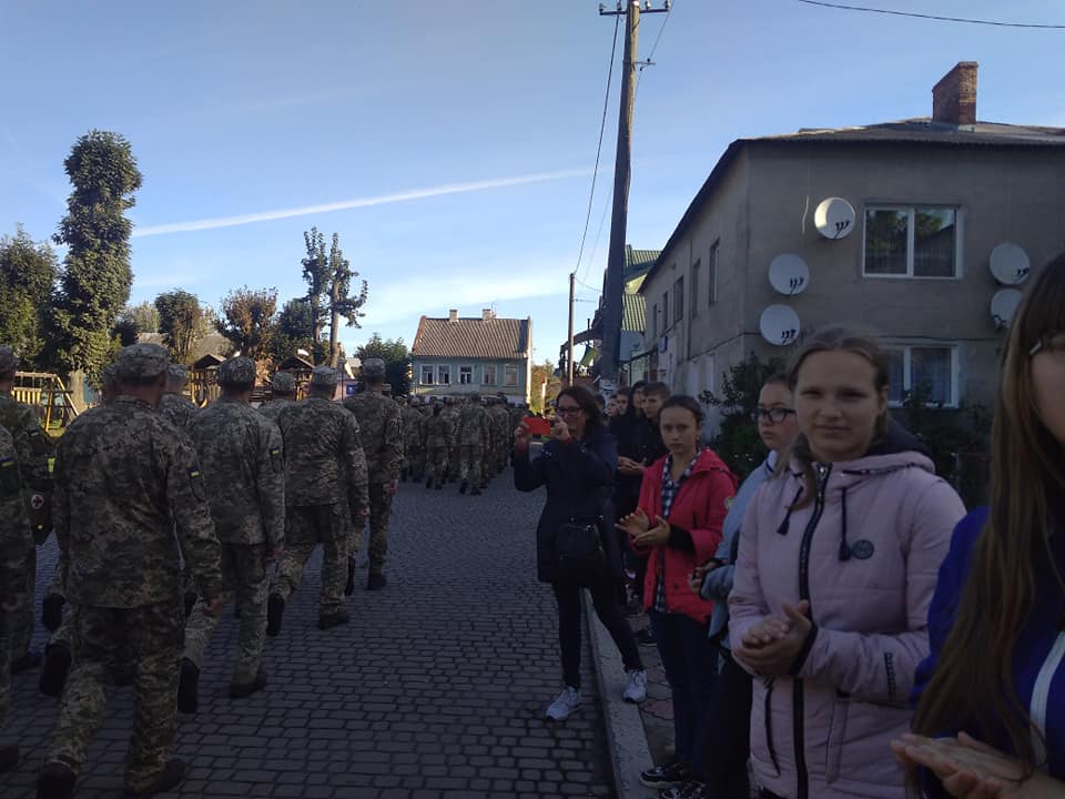 Львівщина зустрічає військових, які повернулись із зони ведення бойових дій. Фото Юля Субота, 4studio
