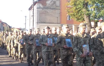 Львівщина зустрічає військових, які повернулись із зони ведення бойових дій. Фото Юля Субота, 4studio