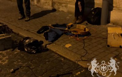 У центрі Львова розтрощили гітару вуличним музикантам, що співали російські пісні
