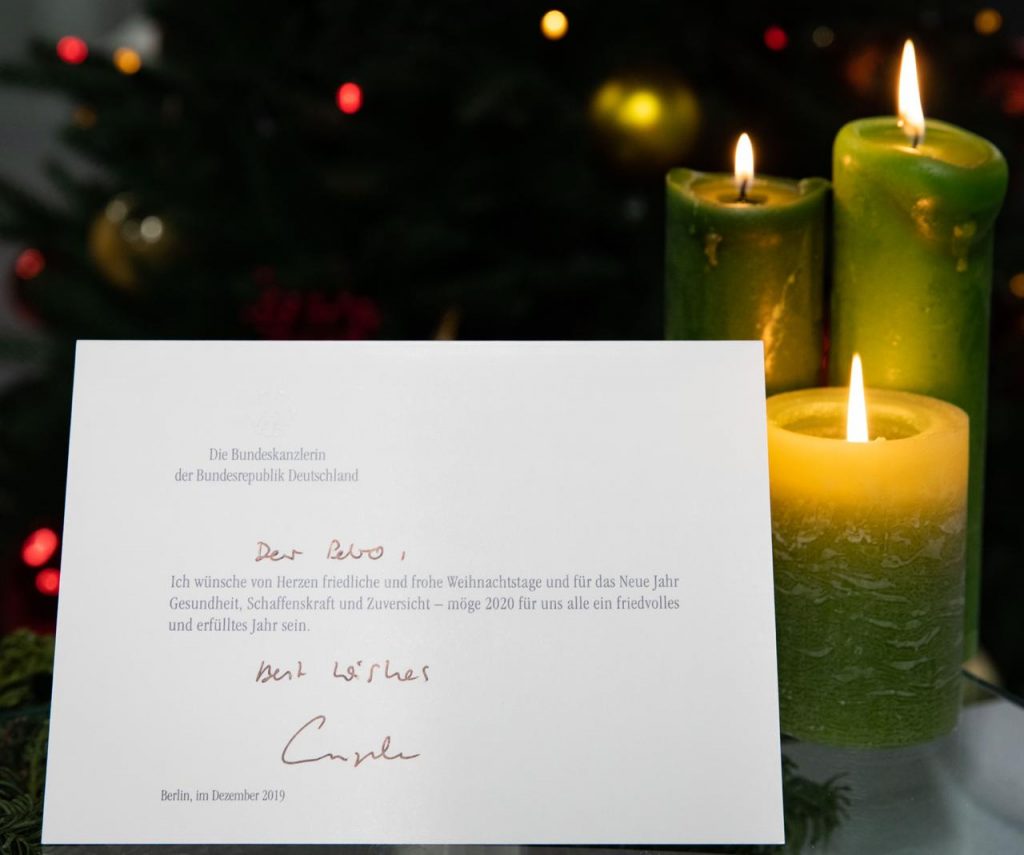 Петро Порошенко отримав від Ангели Меркель привітання з Різдвом та Новим Роком