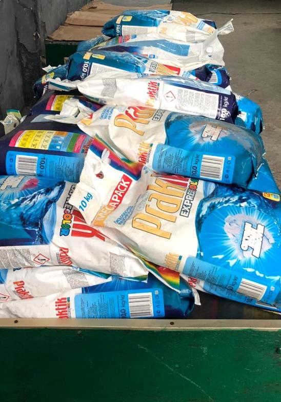 На Львівщині у рейсовому автобусі виявили 400 кг контрабандного прального порошку