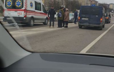 У Львові автомобіль збив велосипедиста. Фото; Ігор Зінкевич.