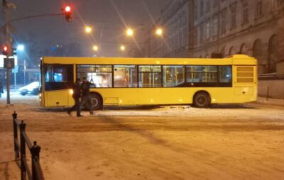У Львові зупинився рух трамваїв. Фото: Варта1
