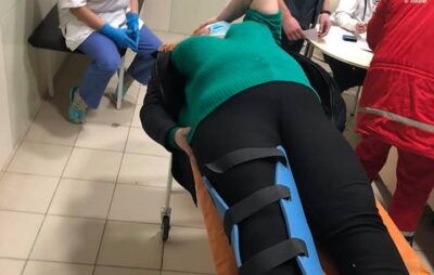 У Львові через неприбрані дороги жінка зламала ногу. Фото: Галина Калина