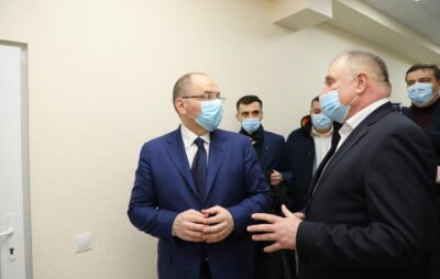 Максим Степанов відвідав Новояворівську районну лікарню. Фото: Яворівська РДА.