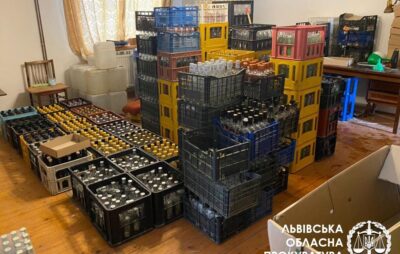 У Яворівському районі викрили цех з виготовлення алкоголю на мільйони гривень. Фото: Прокуратура Львівської області