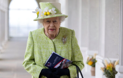 Королева Єлизавета вперше за п’ять місяців з’явилась на публіці. Фото: Reuters