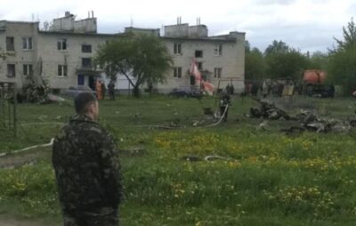 У Білорусі в житловій зоні впав військовий літак Фото: TUT.BY