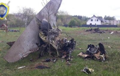 У Білорусі в житловій зоні впав військовий літак Фото: "НАША НИВА" / CЛІДКОМ БІЛОРУСІ