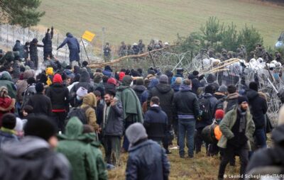 Польща прогнозує потік мігрантів через Україну