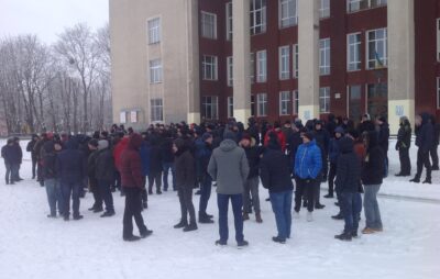 На Львівщині гірники чотирьох шахт оголосили страйк і вийшли на протест
