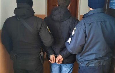 На Львівщині чоловік намагався заволодіти зброєю поліцейського