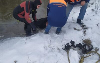 На Львівщині водолази знайшли у річці тіло чоловіка