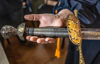 В Україну тимчасово привезуть меч гетьмана Сагайдачного, що зберігається у Кракові