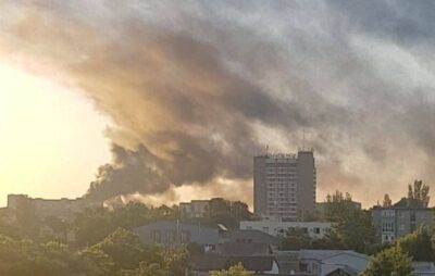 В окупованому Бердянську повідомили про три вибухи і відсутність світла в частині міста