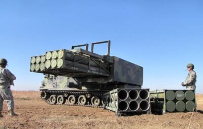 Україна отримала нову далекобійну систем залпового вогню М270