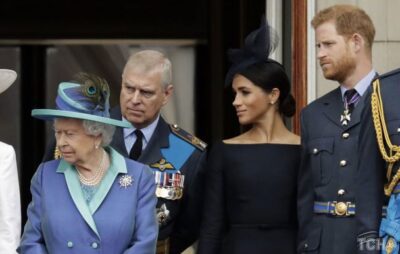 Меган і Гаррі з королевою Єлизаветою II / Фото: Associated Press