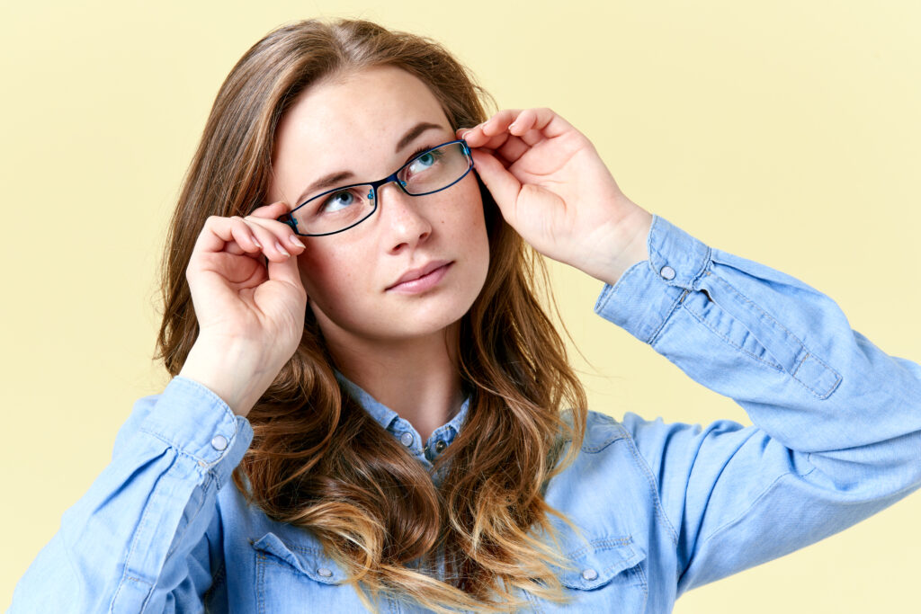 Кому допоможе лазерна корекція зору, а кому – ні: консультує експерт