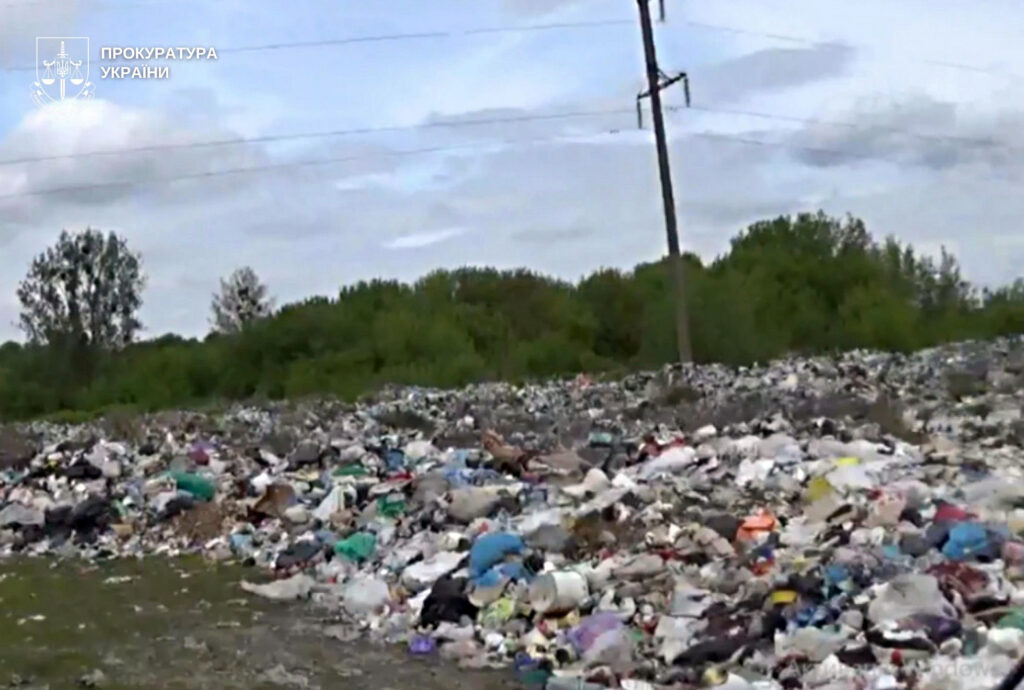 Глинянська міськрада сплатить 1 млн грн через несанкціоноване сміттєзвалище
