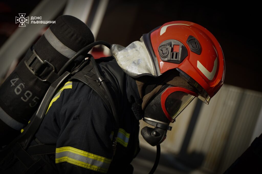 У Львові евакуювали 12 людей