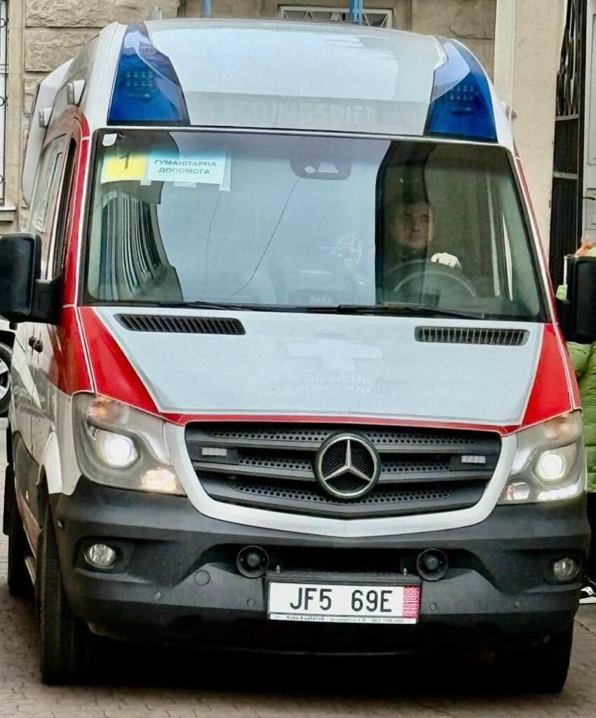 Львівщина отримала нову карету швидкої допомоги від Чехії