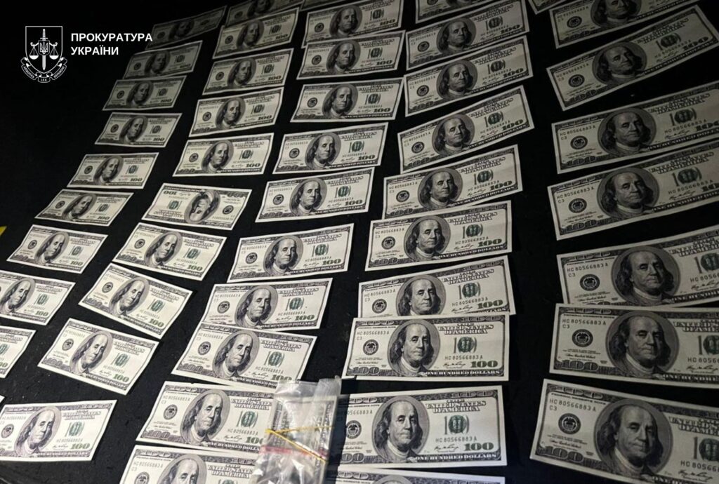 На Львівщині продавали автомобілі, призначені для ЗСУ